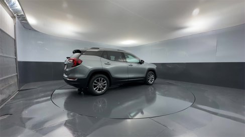Used 2023 GMC Terrain SLT image 7