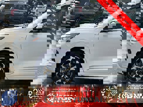 Used 2023 Ford Escape ST-Line Select w/ Tech Pack #2 image 6