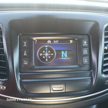 Used 2016 Chrysler 200 Limited image 19