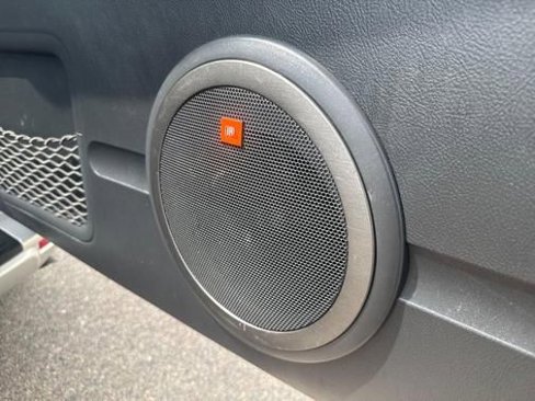 Used 2010 Toyota RAV4 Limited image 12