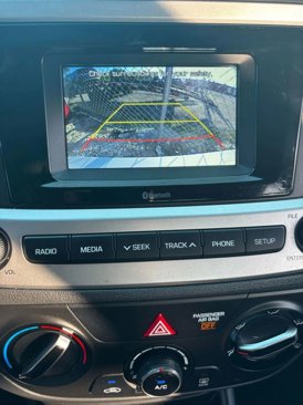 Used 2021 Hyundai Accent SE image 8