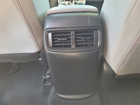 Used 2020 Honda CR-V LX image 17