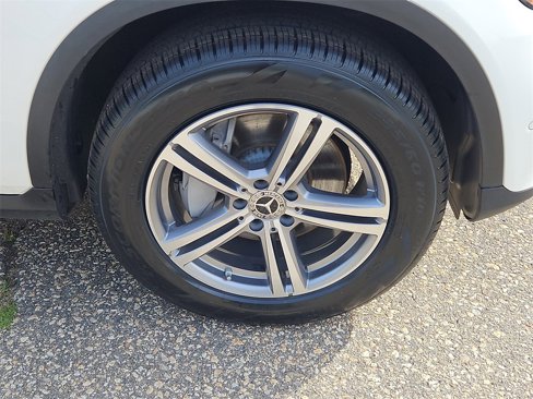 Used 2022 Mercedes-Benz GLC 300 4MATIC image 10