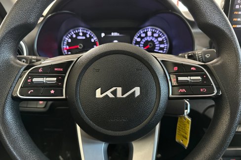 Used 2023 Kia Forte LXS image 21