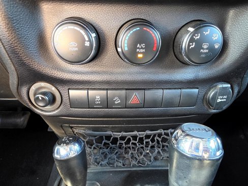 Used 2015 Jeep Wrangler Unlimited Sport w/ Quick Order Package 24S image 21