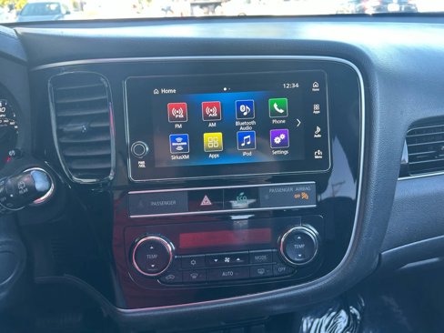 Used 2019 Mitsubishi Outlander SE image 7