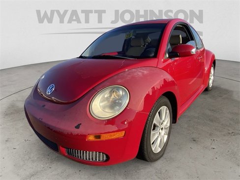 Used 2010 Volkswagen Beetle Coupe image 1