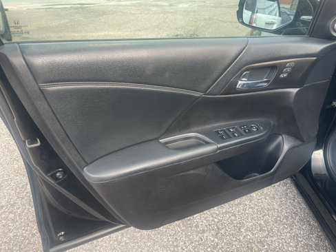 Used 2014 Honda Accord EX-L image 11