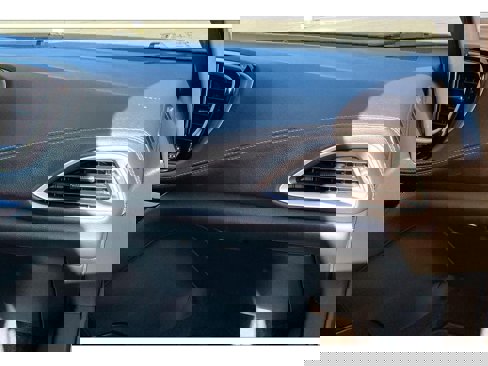Used 2022 Chrysler Pacifica Touring image 17