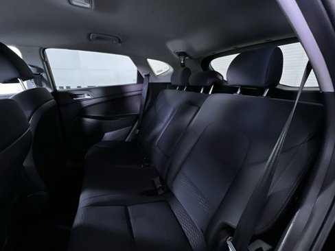 Used 2020 Hyundai Tucson SE image 23