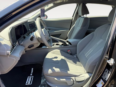 Certified 2023 Hyundai Elantra SEL image 10