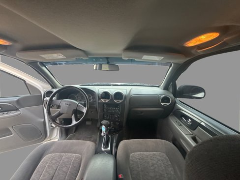 Used 2004 GMC Envoy SLE image 19