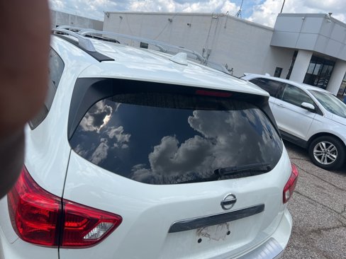 Used 2020 Nissan Pathfinder S image 6