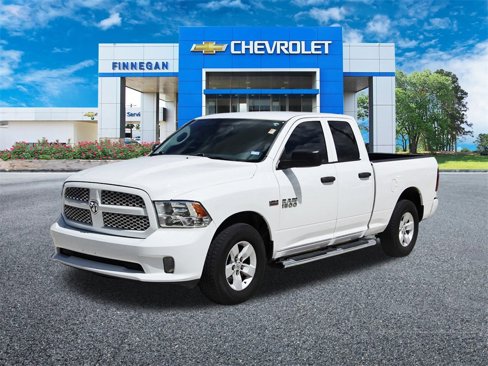 Used 2017 RAM 1500 Express image 3