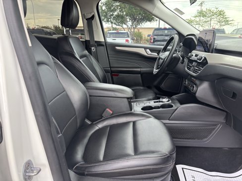 Certified 2021 Ford Escape SEL image 25