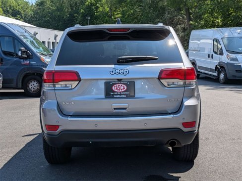 Certified 2020 Jeep Grand Cherokee Limited w/ Premium Lighting Group image 4