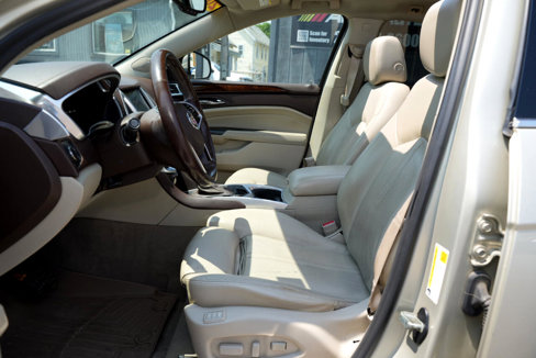 Used 2015 Cadillac SRX Luxury w/ Driver Awareness Package image 16
