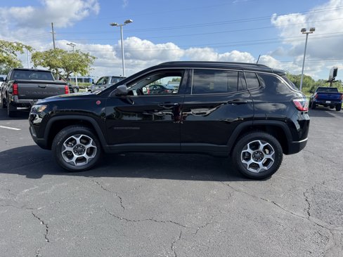 Used 2022 Jeep Compass Trailhawk w/ Trailhawk Convenience Group image 5