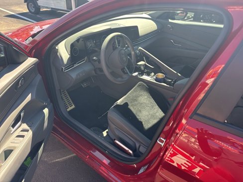 Used 2025 Hyundai Elantra SEL image 7