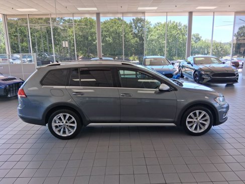 Used 2018 Volkswagen Golf Alltrack S image 6