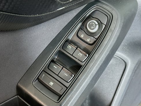 Used 2021 Subaru Crosstrek 2.0i Premium image 18