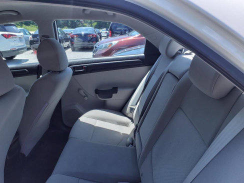Used 2012 Kia Forte LX image 8