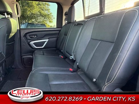 Used 2019 Nissan Titan PRO-4X w/ Pro-4x Convenience Package image 15