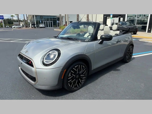 Certified 2025 MINI Cooper S image 31