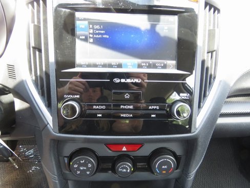 Used 2017 Subaru Impreza 2.0i Premium image 25