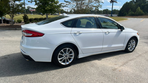 Used 2020 Ford Fusion SE image 8