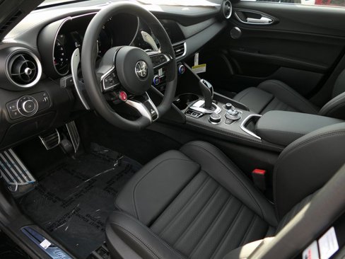 New 2024 Alfa Romeo Giulia Quadrifoglio image 11