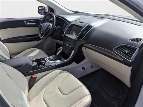 Used 2015 Ford Edge Titanium w/ Technology Package image 18