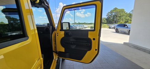 Used 2009 Jeep Wrangler X image 22