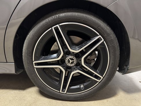 Used 2023 Mercedes-Benz CLA 250 4MATIC image 38