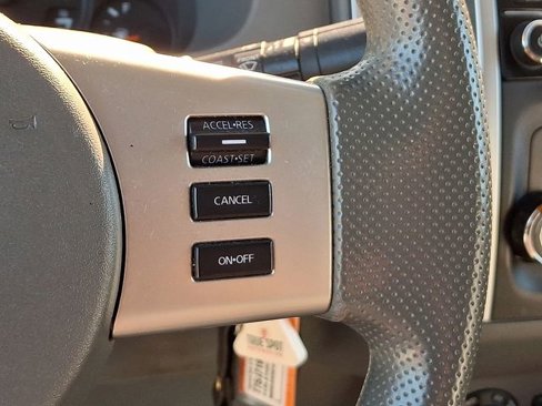 Used 2018 Nissan Frontier SV image 23