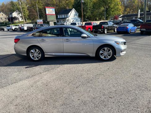 Used 2020 Honda Accord LX image 9