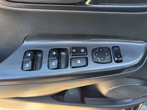 Used 2021 Hyundai Kona SE image 9