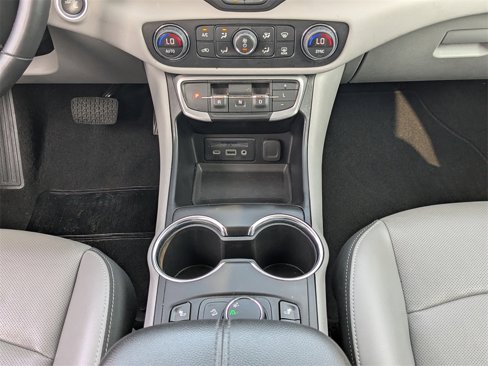 Used 2023 GMC Terrain SLT image 19