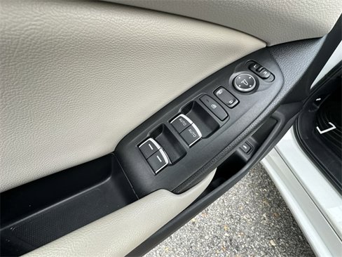 Used 2019 Honda Accord LX image 13