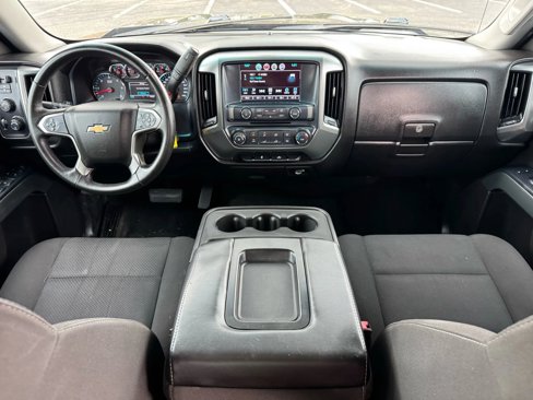 Used 2018 Chevrolet Silverado 1500 LT w/ Trailering Package image 18