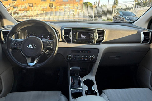 Used 2019 Kia Sportage LX image 11
