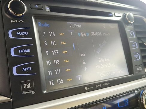 Used 2017 Toyota Highlander Limited image 22
