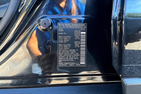 Used 2018 Nissan Rogue S image 33