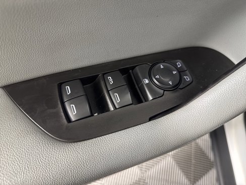 Used 2019 Chevrolet Blazer LT image 14