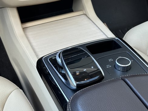 Used 2018 Mercedes-Benz GLE 350 image 30