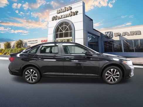 Used 2024 Volkswagen Jetta S image 2