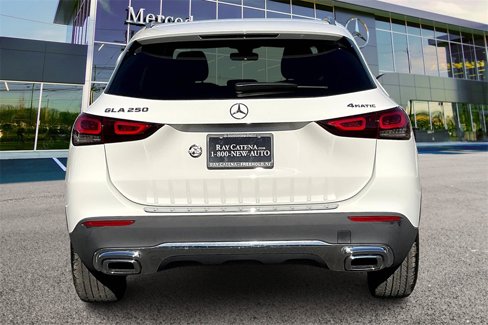 Certified 2022 Mercedes-Benz GLA 250 4MATIC image 4
