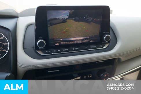 Used 2023 Nissan Rogue SV image 23