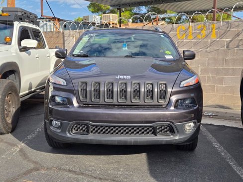 Used 2018 Jeep Cherokee Latitude Plus image 2