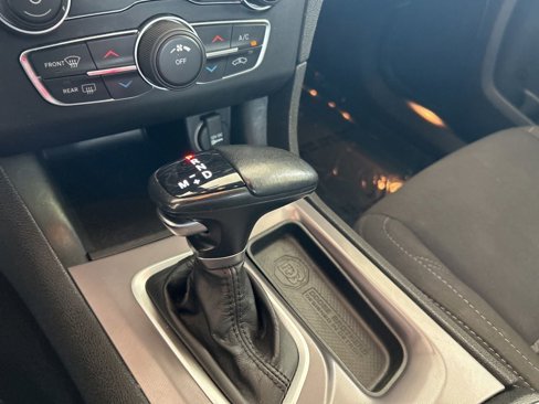 Used 2023 Dodge Charger SXT image 8